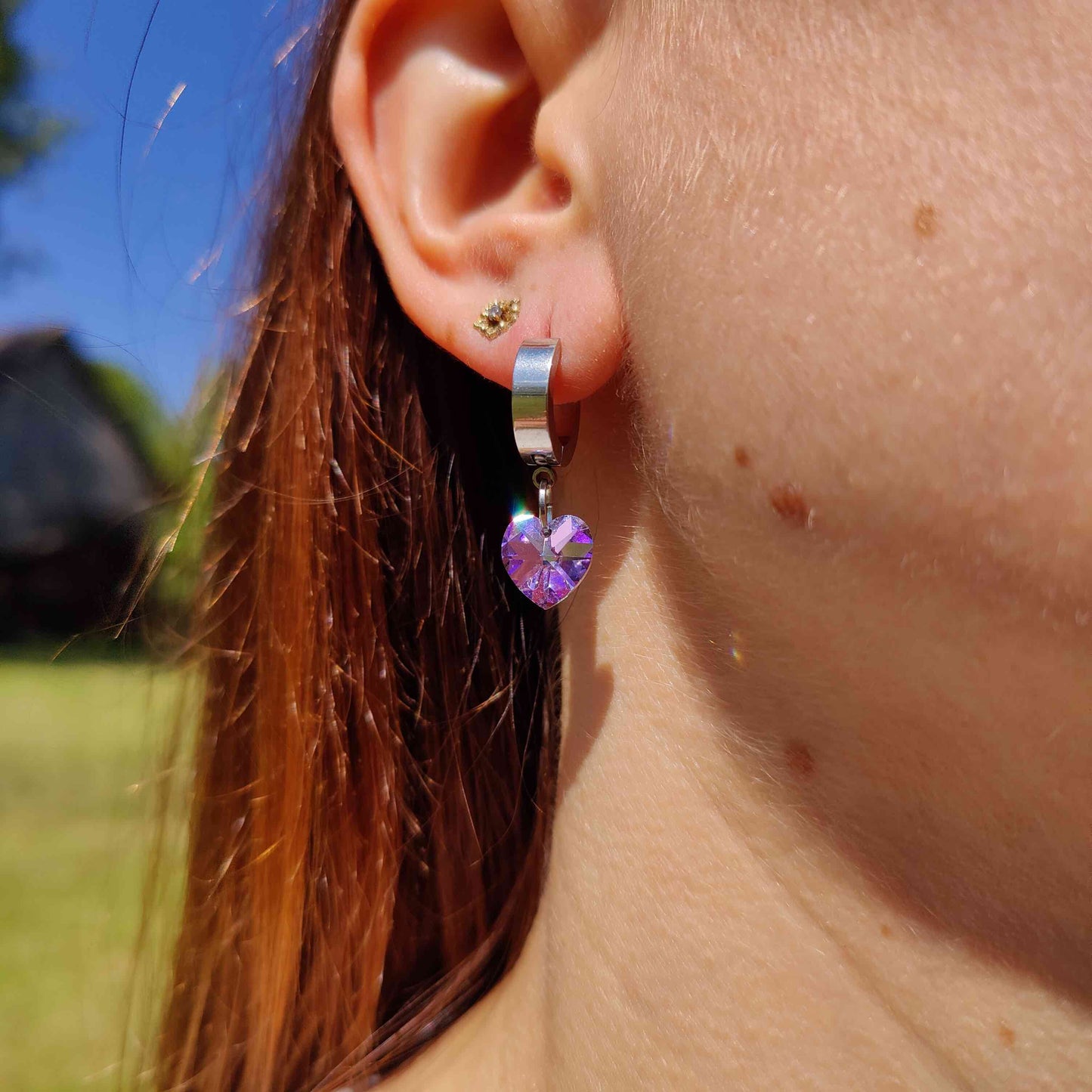 boucles oreilles preciosa-creoles argentees acier inoxydable pendentif coeur swarovski violet-atelierlabonneaventure