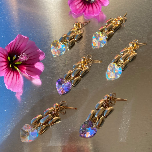 boucles oreilles nympheas-maille doree vintage pendentif coeur swarovski violet et coeur swarovski aurore boreale-atelierlabonneaventure